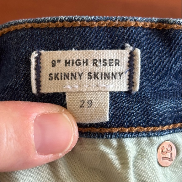 Madewell 9” High Riser Skinny Skinny Jeans - Picture 5 of 10